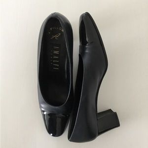Amalfi Vintage Pumps, Size 7.5.